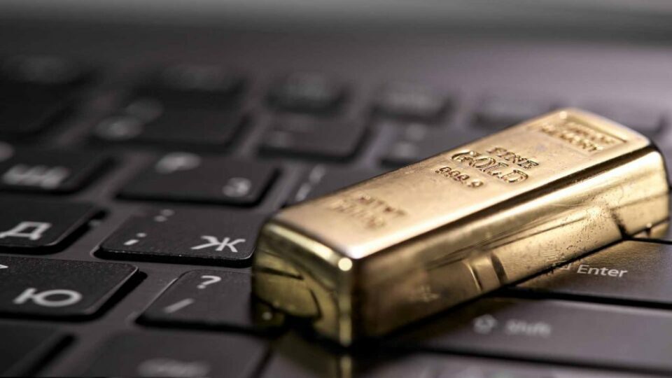 Investors Duck for Cover, Gold Provides a Haven